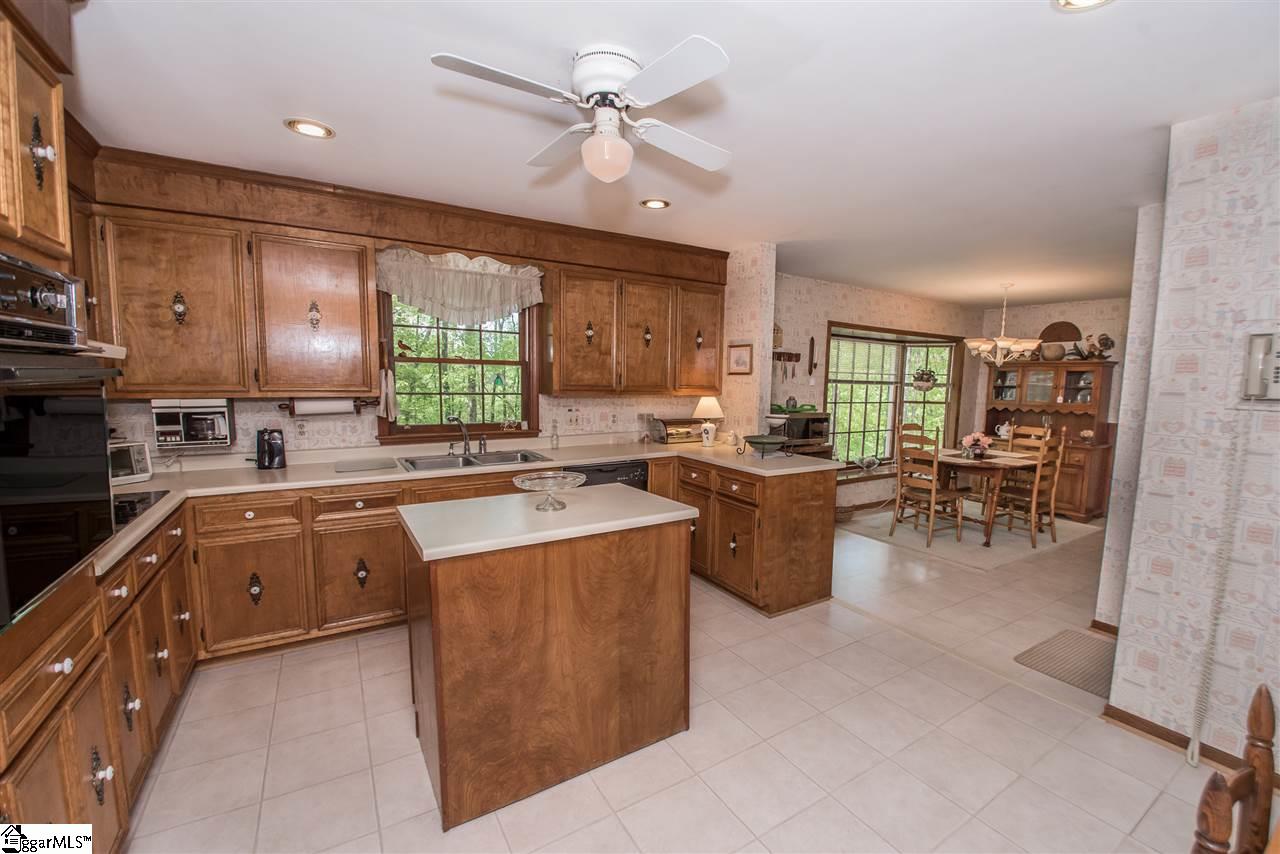 310 Phillips Road Greer, SC 29650 - Photo 22 of 36 Gallery Image 22