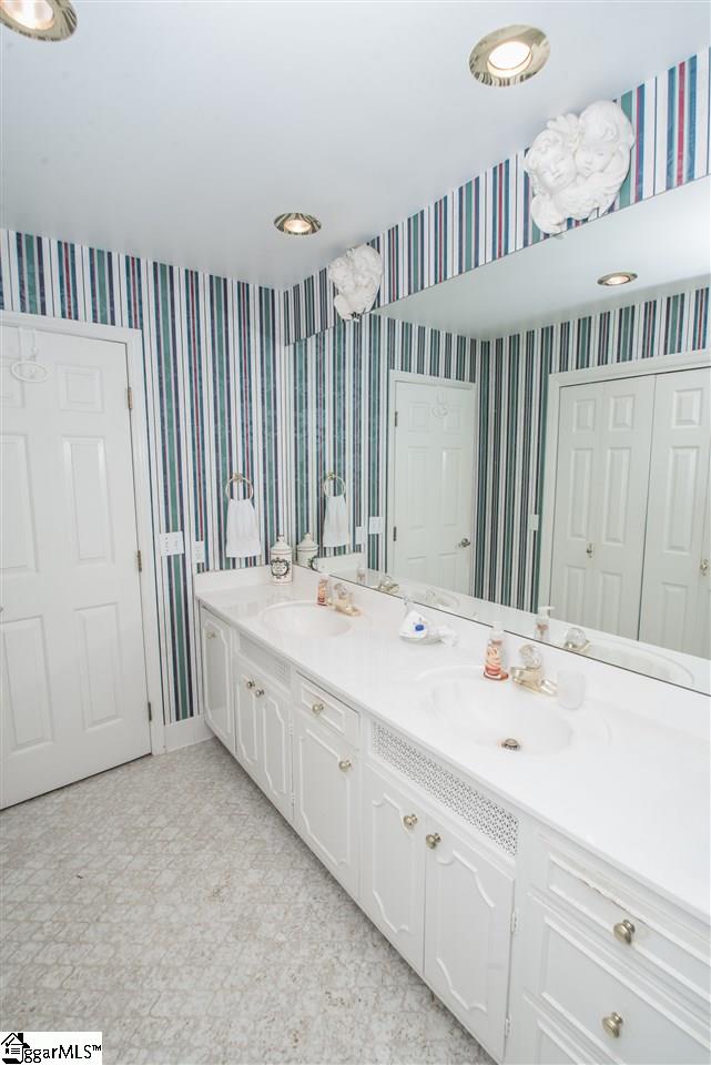 310 Phillips Road Greer, SC 29650 - Photo 33 of 36 Gallery Image 33
