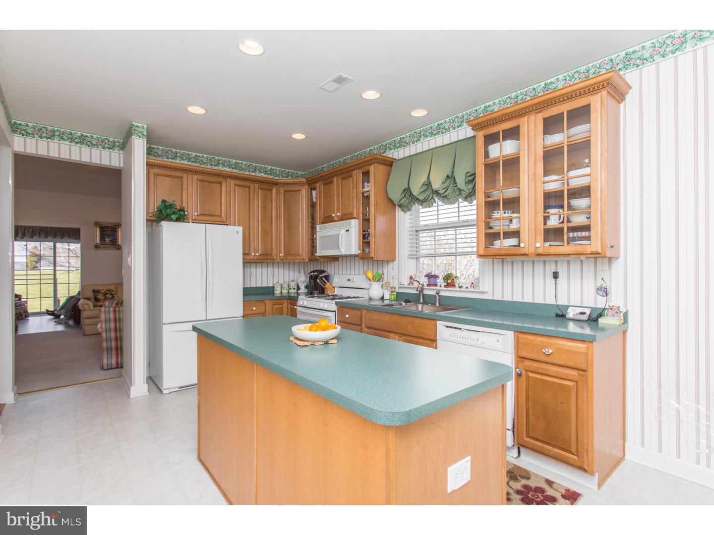 501 Hulnick Road Coatesville, PA 19320 - Photo 3 of 17 Kitchen