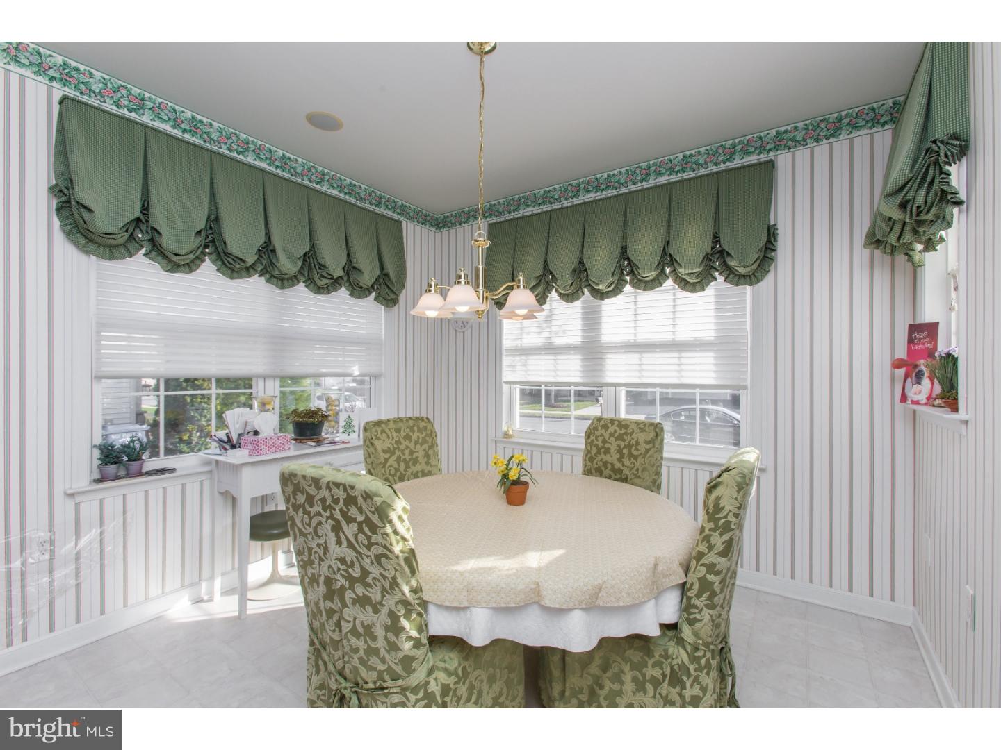 501 Hulnick Road Coatesville, PA 19320 - Photo 4 of 17 Breakfast Room