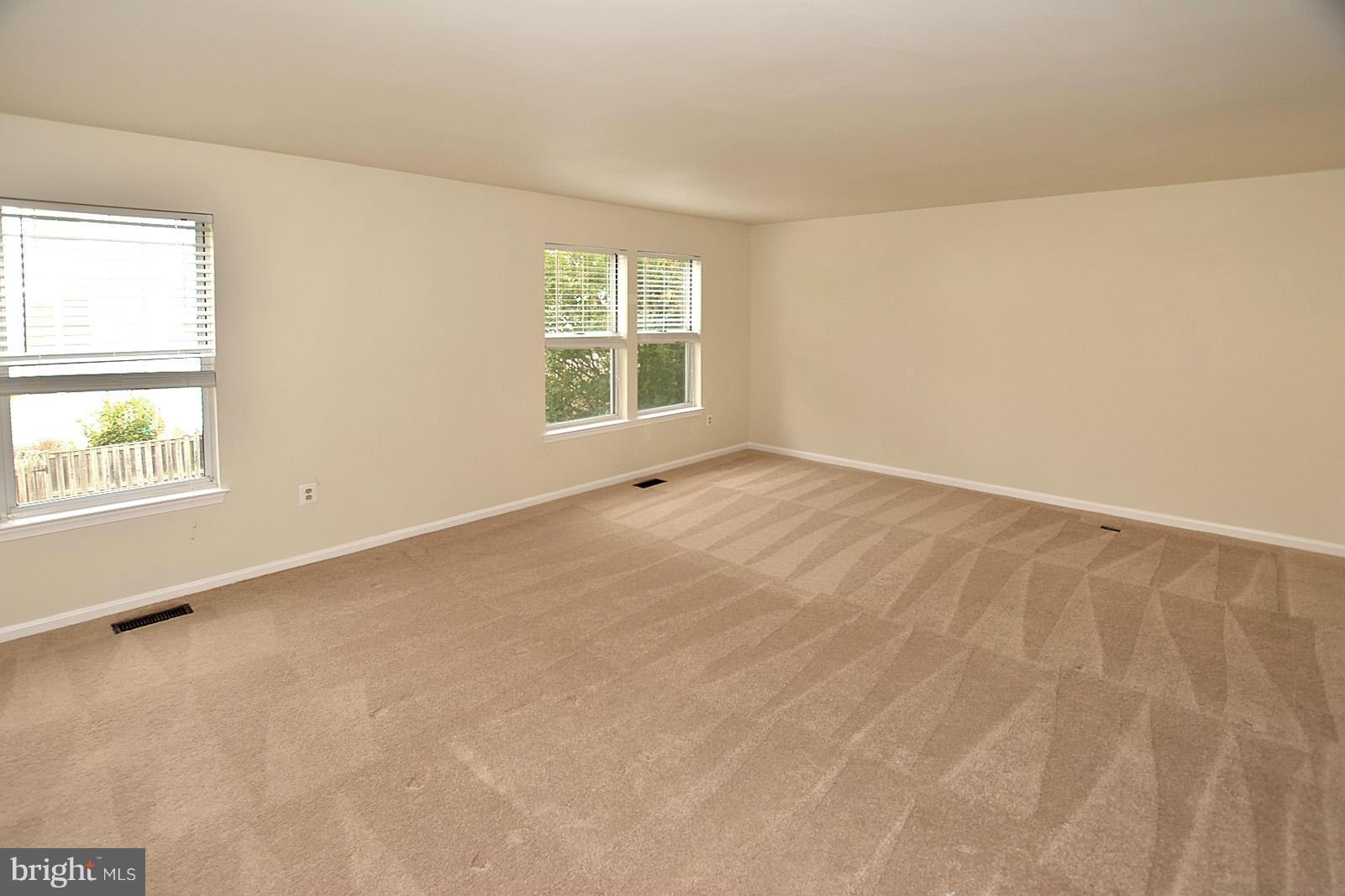 5454 Stavendish Street Burke, VA 22015 - Photo 6 of 23 Living Room