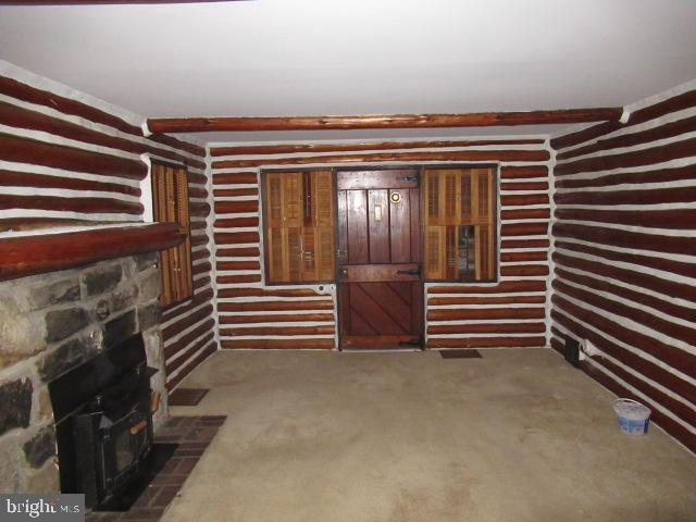 115 Rancocas Boulevard Mount Laurel, NJ 08054 - Photo 3 of 15 Living room with fireplace