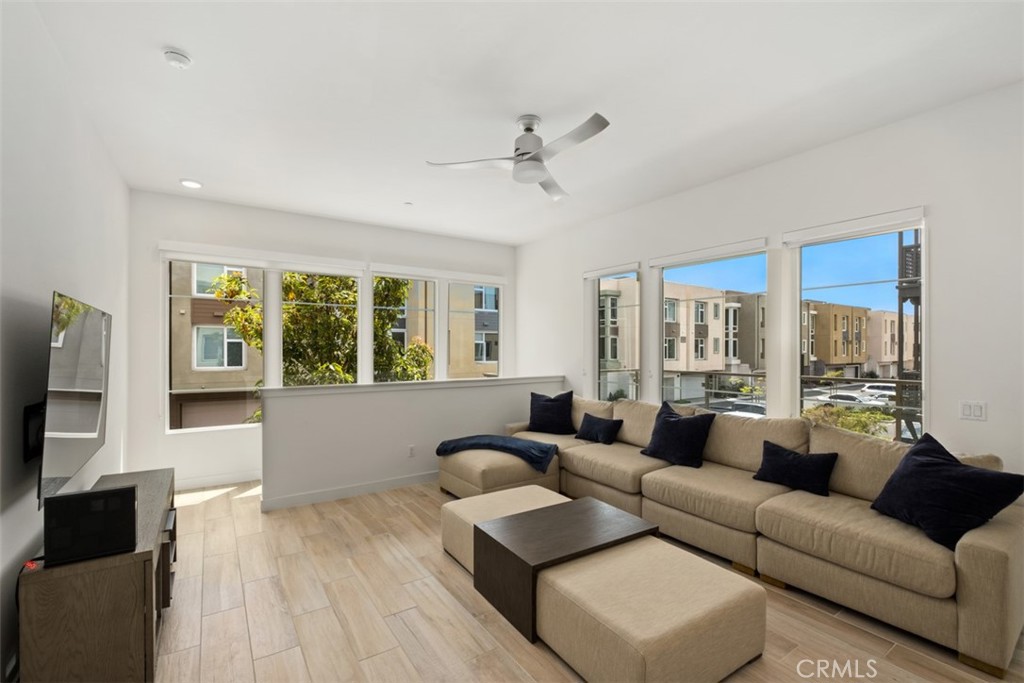 765 Doheny Way Dana Point, CA 92629 - Photo 3 of 22