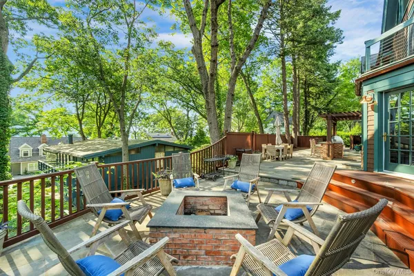 a view of deck with patio