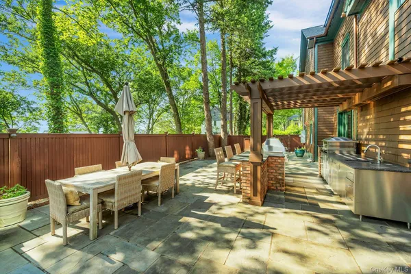 a view of outdoor space yard and patio