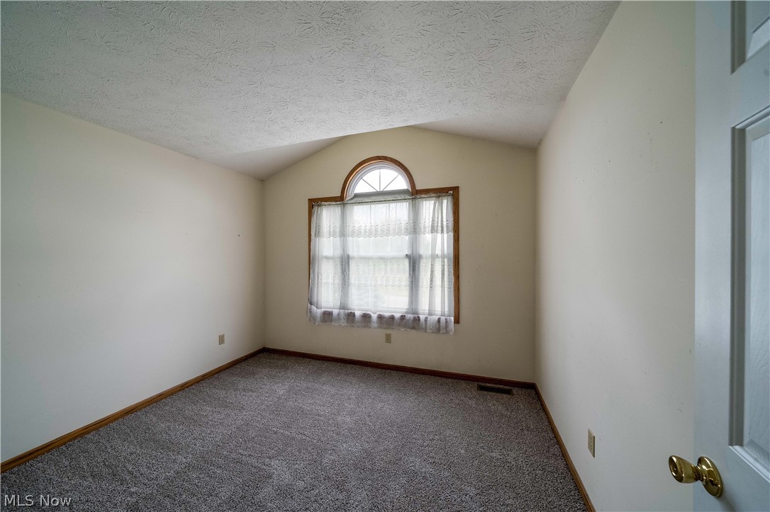 4772 Young Road Stow, OH 44224 - Photo 23 of 29 Gallery Image 23