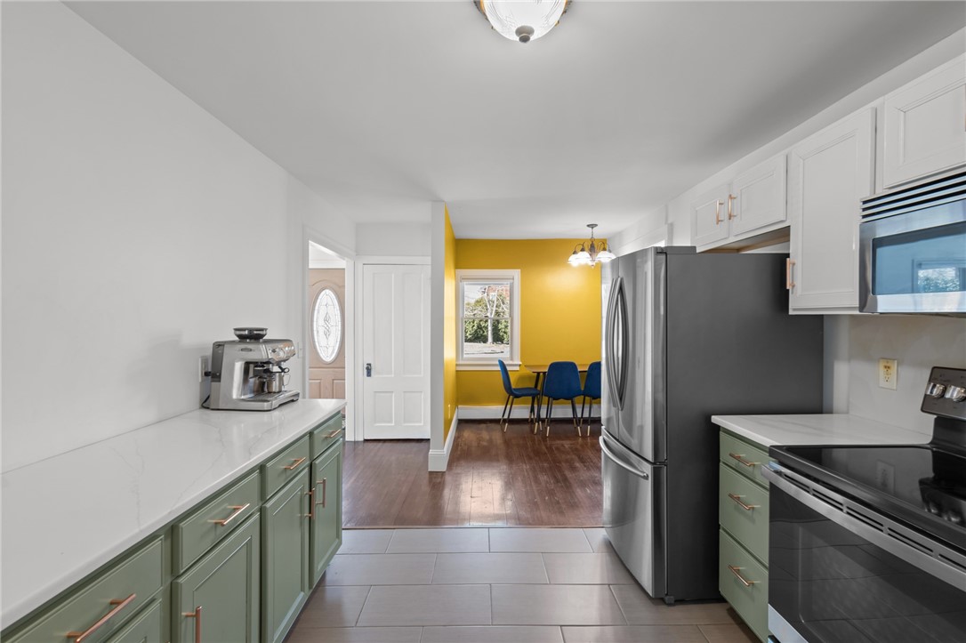 168 Washington Road Barrington, RI 02806 - Photo 11 of 43 Kitchen