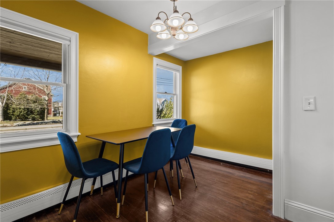 168 Washington Road Barrington, RI 02806 - Photo 9 of 43 Breakfast nook - sunny & warm!