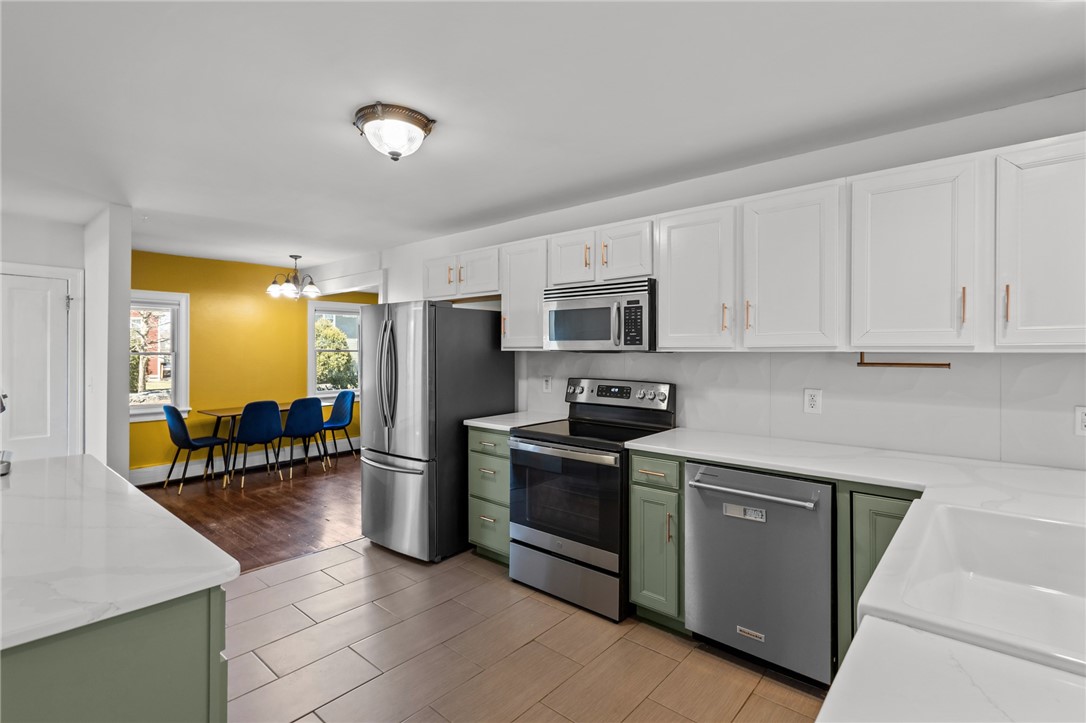 168 Washington Road Barrington, RI 02806 - Photo 10 of 43 Kitchen