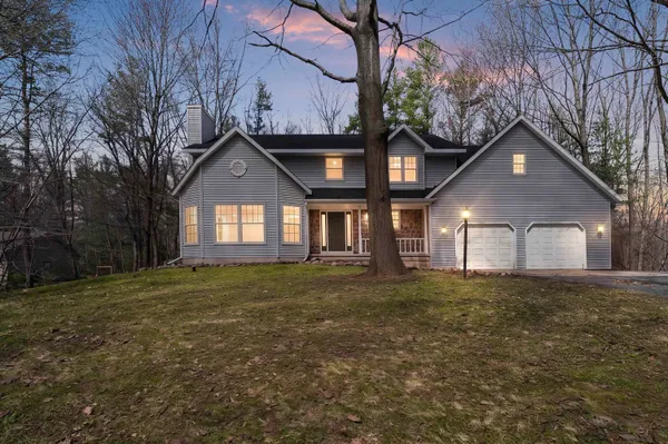 $599,900 | 3030 Big Timber Circle, Green Bay, WI 54313