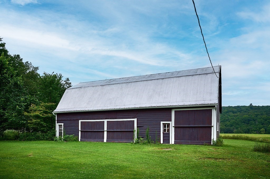 56 Russellville Road Southampton, MA 01073 - Photo 3 of 42 Gallery Image 3