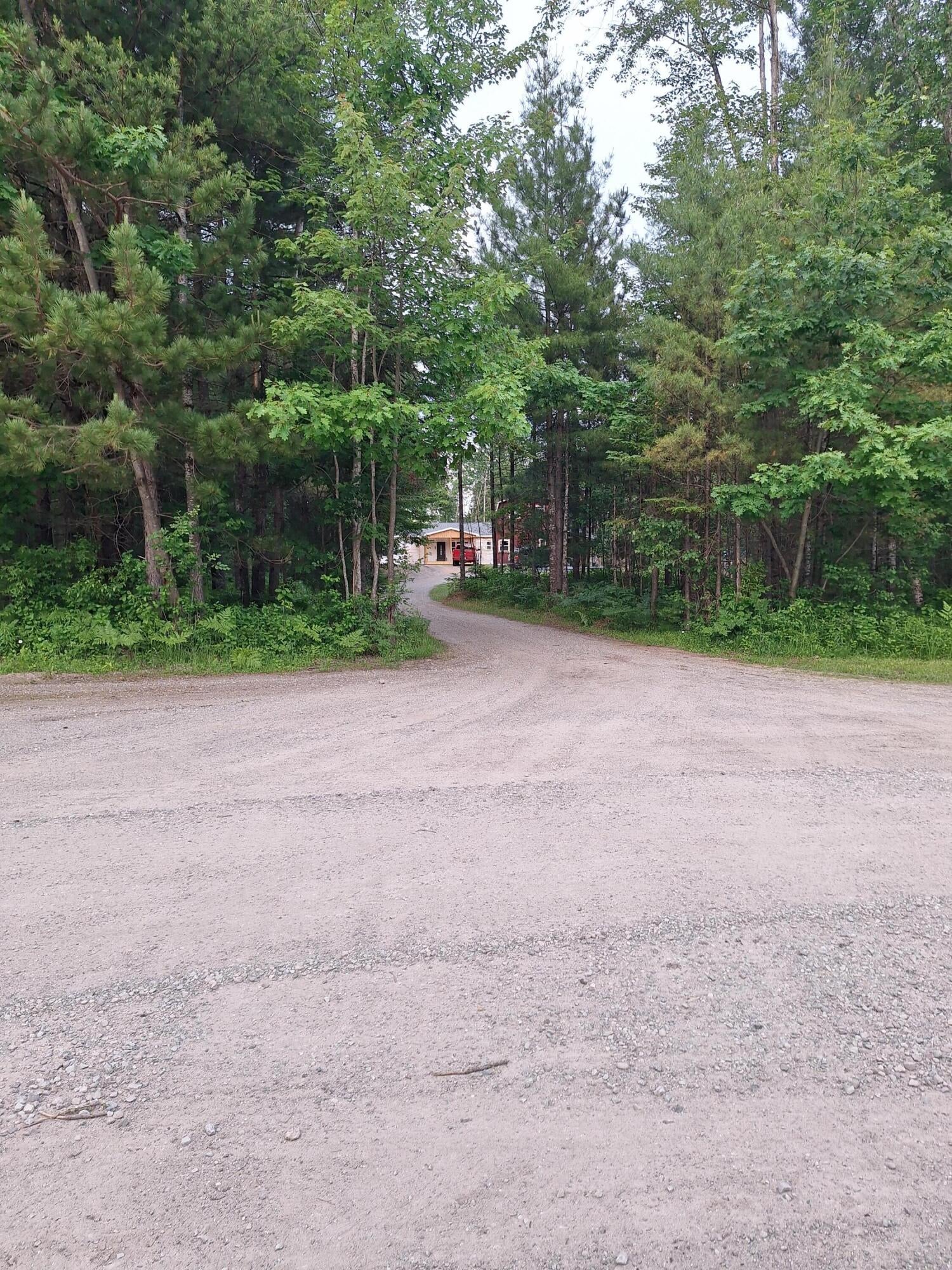 501 Geronimo Road Alpena, MI 49707 - Photo 28 of 32 Gallery Image 28
