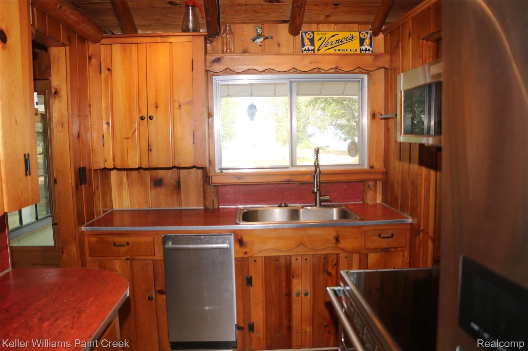 9524 Crescent Beach Road Pigeon, MI 48755 - Photo 9 of 20 IMG_1769.JPG