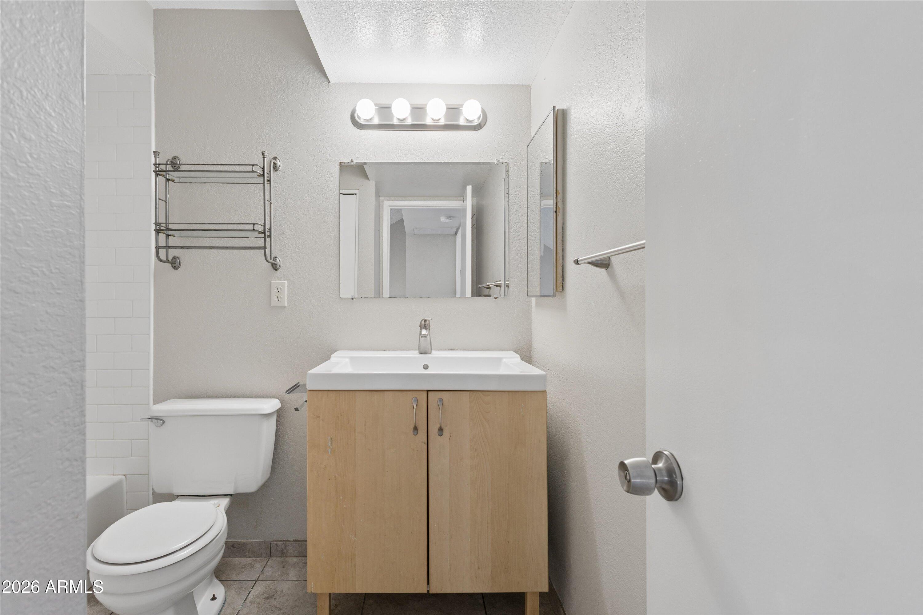407 East Pecan Road Phoenix, AZ 85040 - Photo 17 of 23