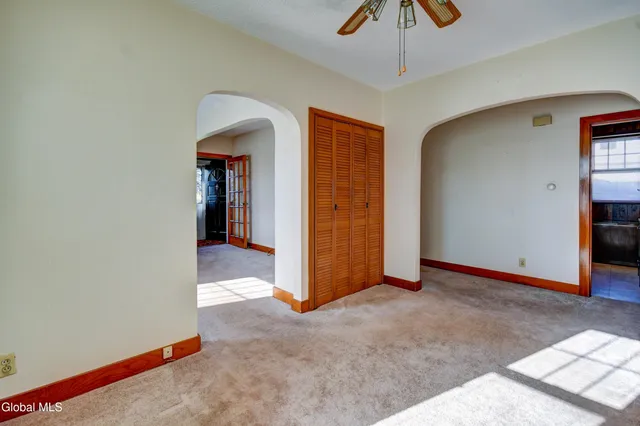 $199,999 | 1401 Midline Road, Amsterdam, NY 12010