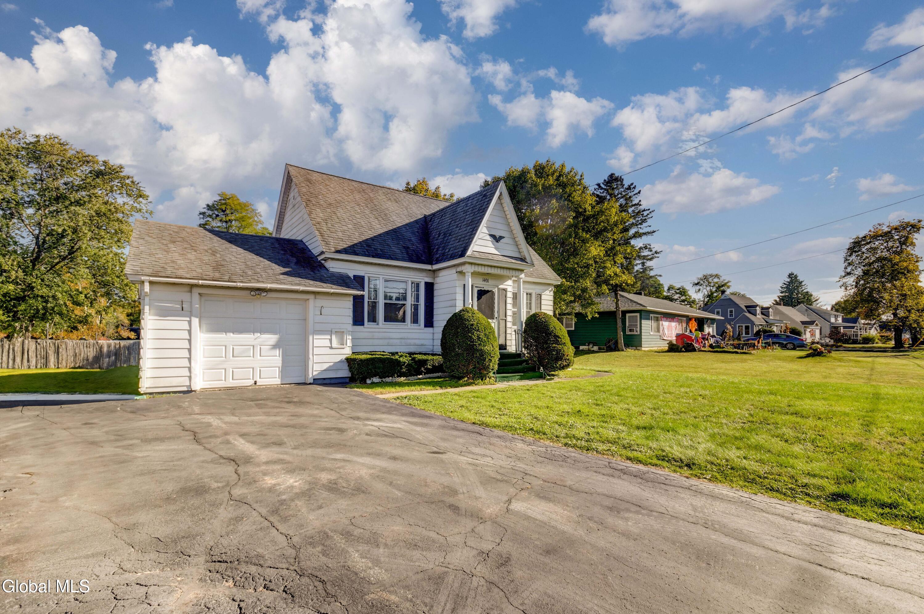 1401 Midline Road Amsterdam, NY 12010 - Photo 2 of 43 1401 Midline Rd-2