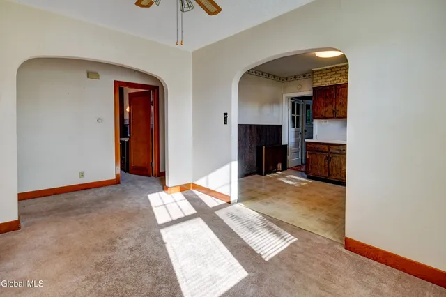 $199,999 | 1401 Midline Road, Amsterdam, NY 12010