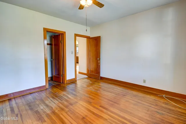 $199,999 | 1401 Midline Road, Amsterdam, NY 12010