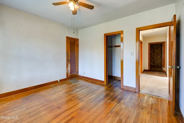 $199,999 | 1401 Midline Road, Amsterdam, NY 12010