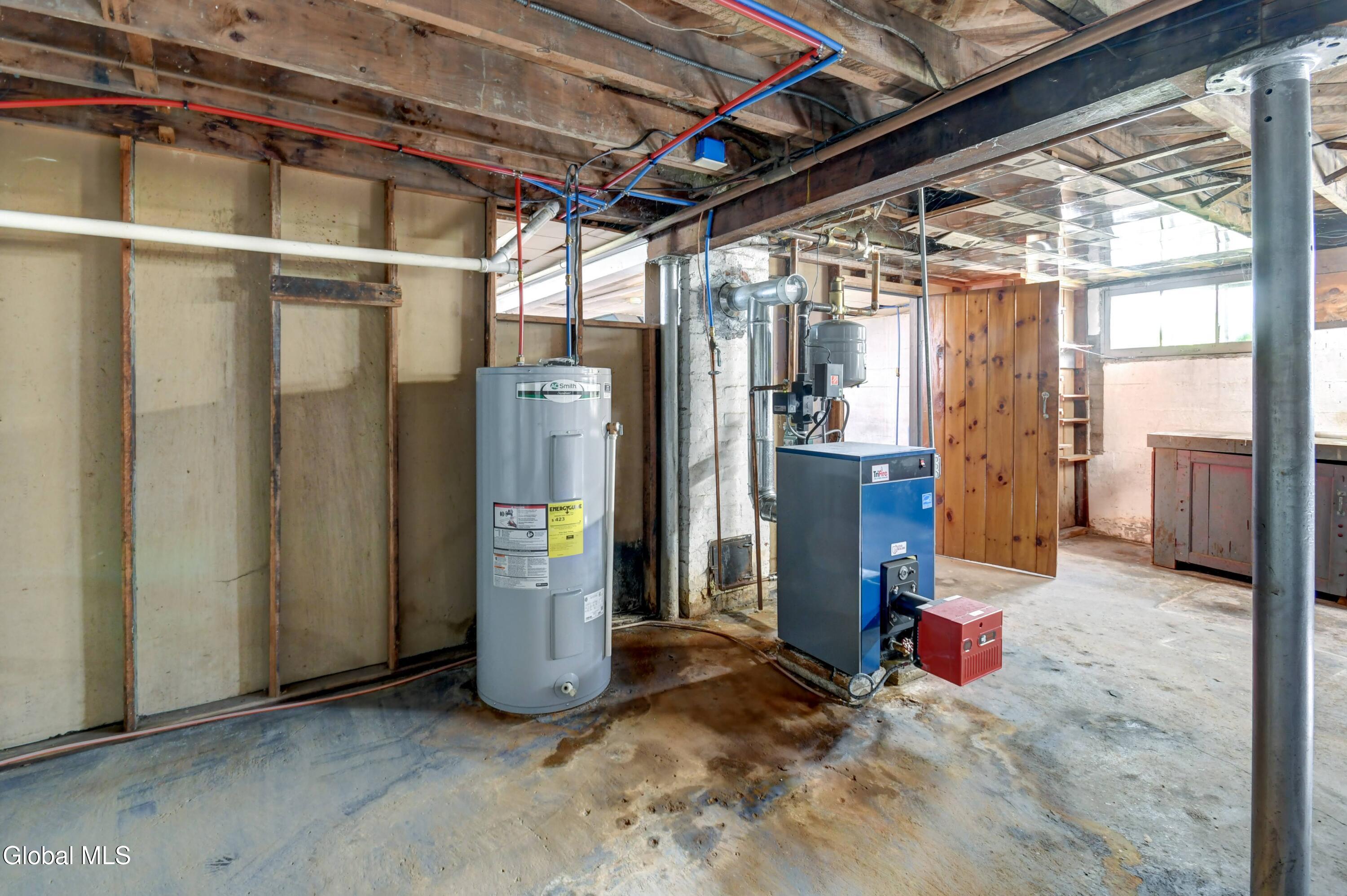 1401 Midline Road Amsterdam, NY 12010 - Photo 42 of 43 1401 Midline Rd-50