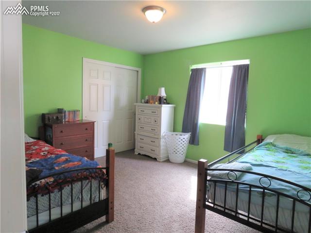 5107 Goldking Road Pueblo, CO 81008 - Photo 19 of 27 Gallery Image 19