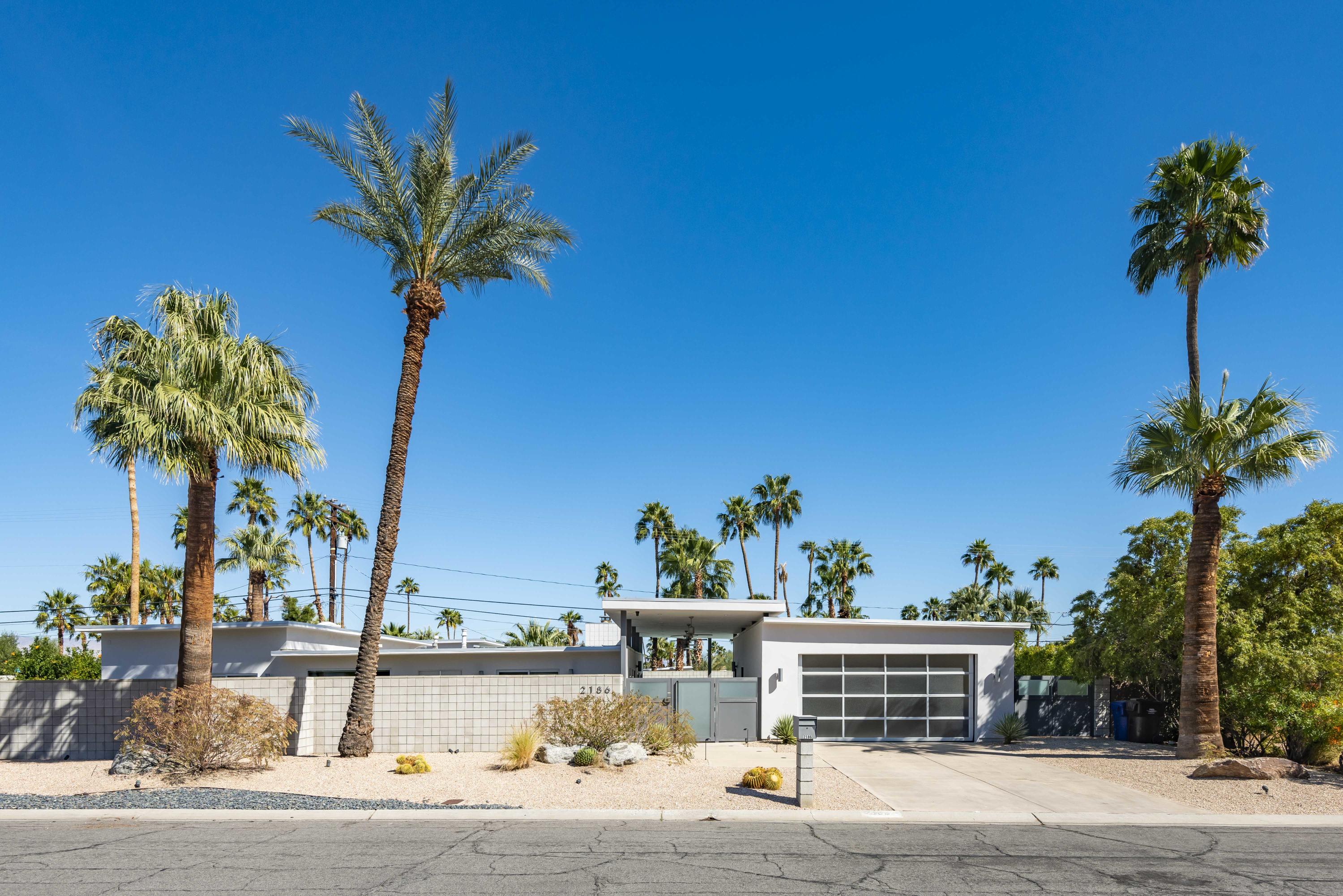 2186 North Starr Road Palm Springs, CA 92262 - Photo 3 of 46 2186Starr-7235