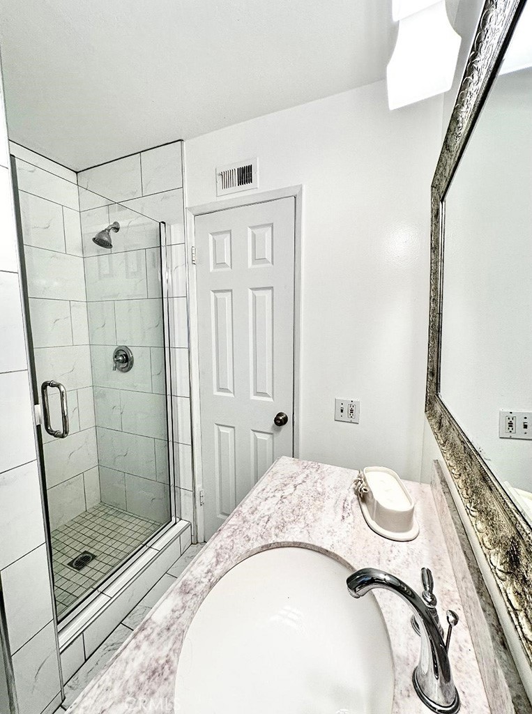 26261 Veva Way Calabasas, CA 91302 - Photo 30 of 40