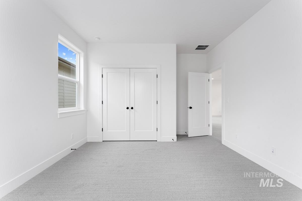 13360 North Spring Creek Way Boise, ID 83714 - Photo 29 of 43