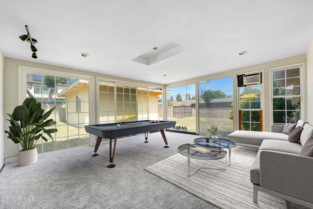 2391 Heather Street Simi Valley, CA 93065 - Photo 7 of 21