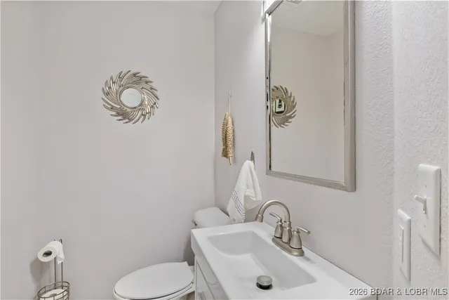 $610,000 | 145 Osage Highlands Loop, Camdenton, MO 65020