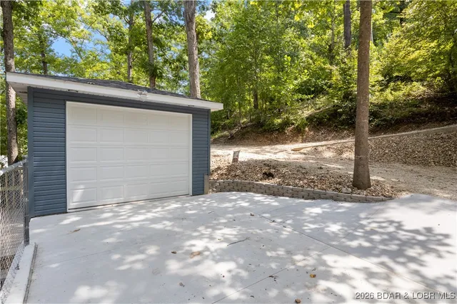 $610,000 | 145 Osage Highlands Loop, Camdenton, MO 65020