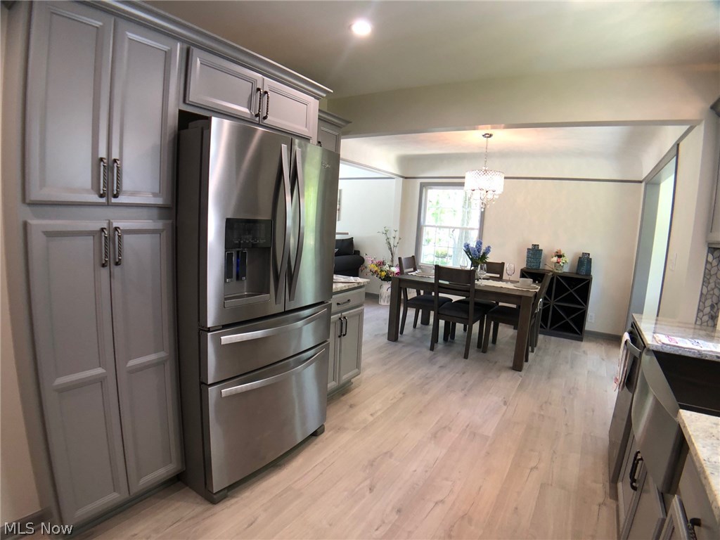 1333 Croyden Road Lyndhurst, OH 44124 - Photo 9 of 31