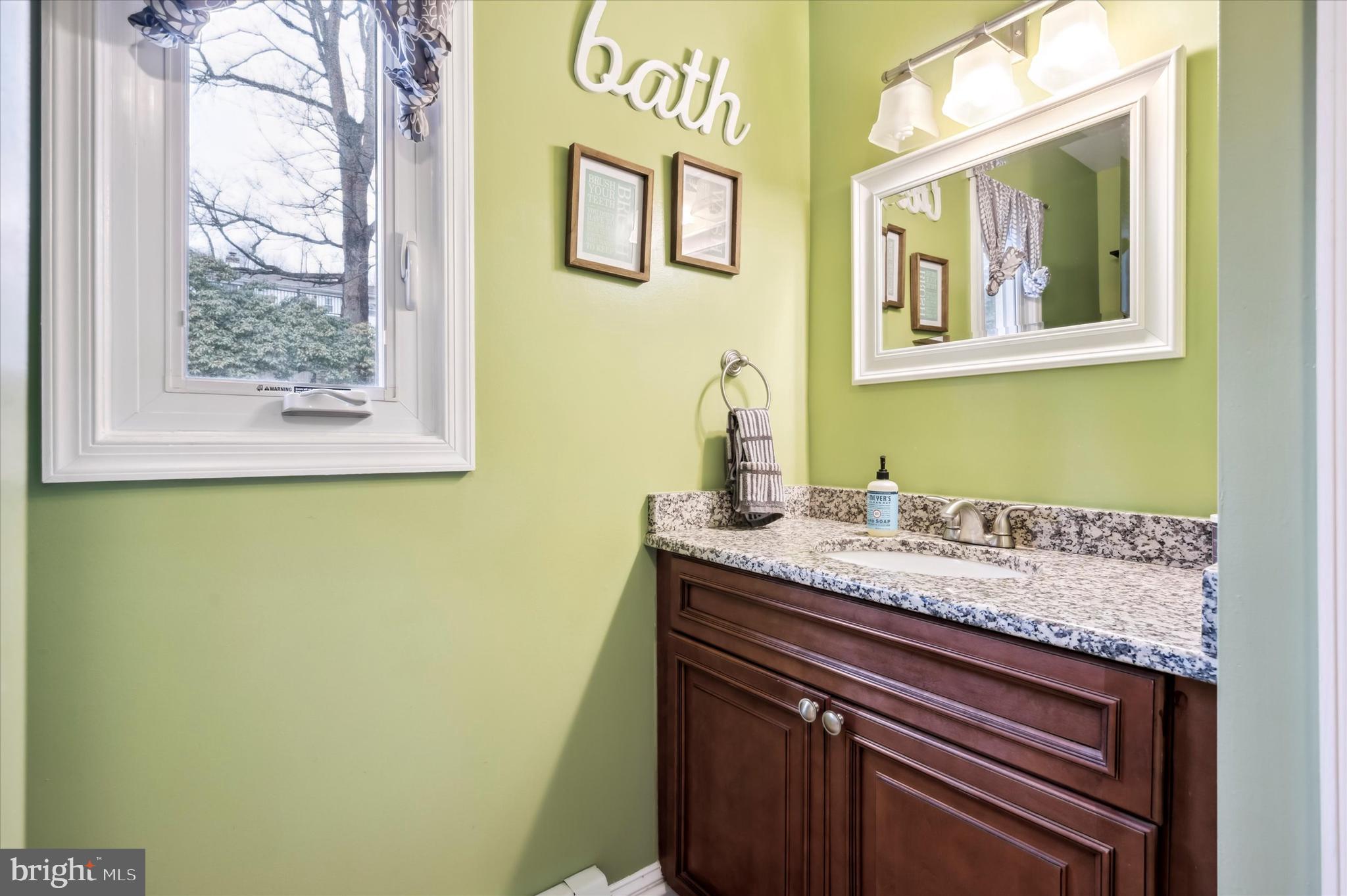 2340 Overlook Drive Aston, PA 19014 - Photo 18 of 32