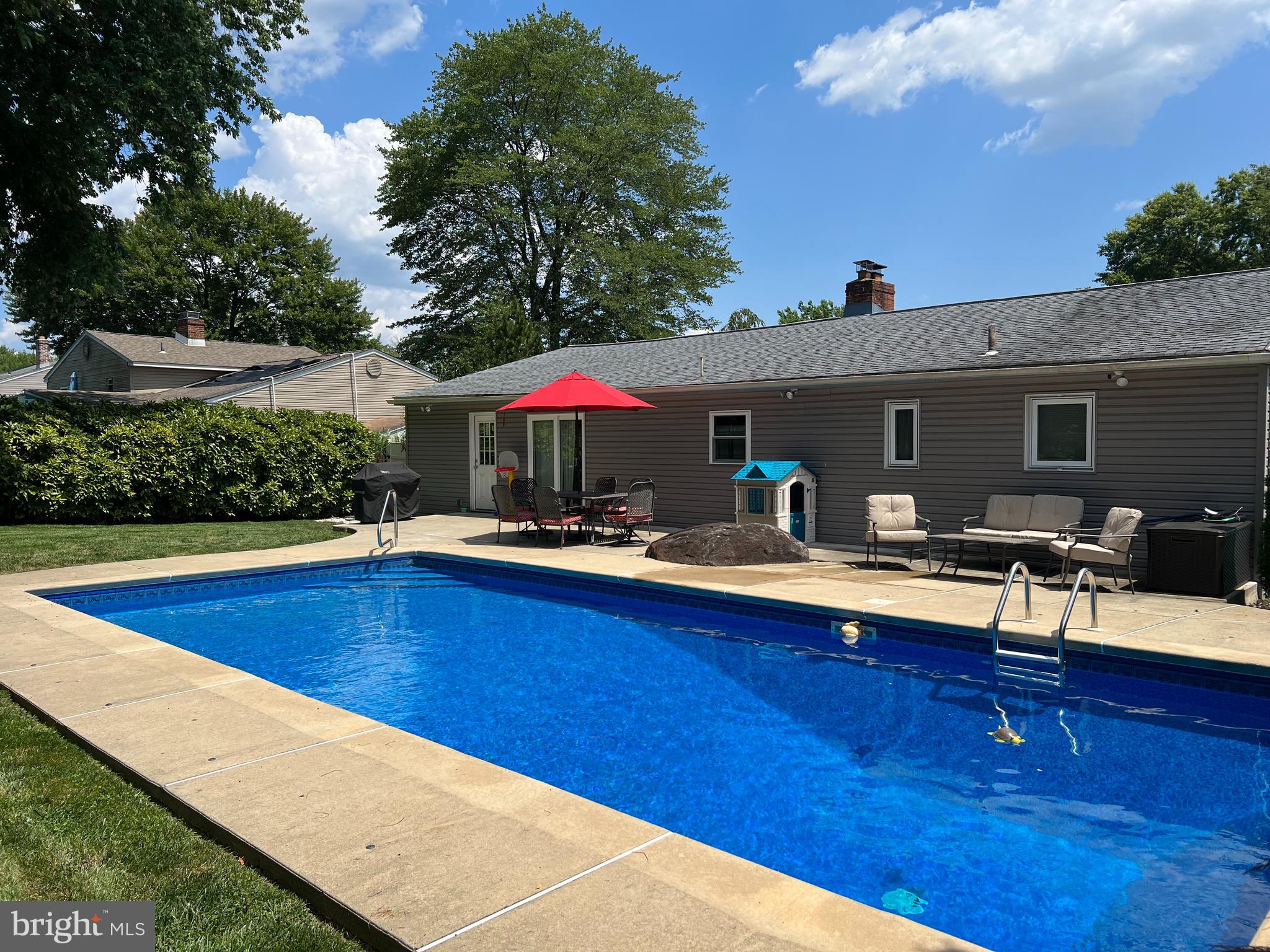 2340 Overlook Drive Aston, PA 19014 - Photo 29 of 32