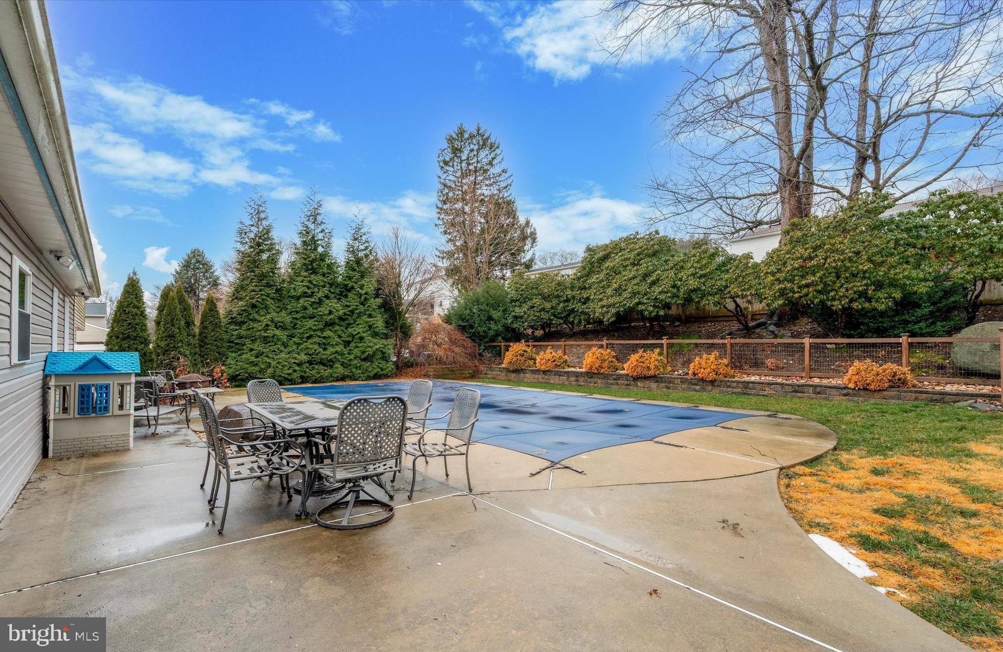 2340 Overlook Drive Aston, PA 19014 - Photo 3 of 32