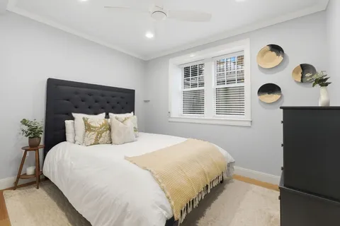 $1,945,000 | 140 Sumner Road, Unit 1, Brookline, MA 02445