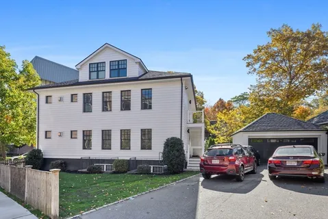 $1,945,000 | 140 Sumner Road, Unit 1, Brookline, MA 02445