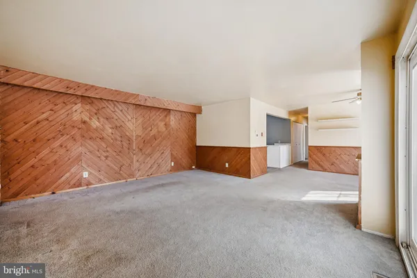 $168,000 | 275 Green Street, Unit 5H4, Edgewater Park, NJ 08010