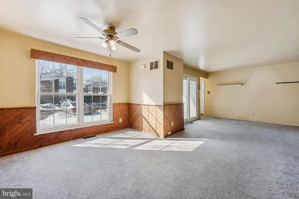 $168,000 | 275 Green Street, Unit 5H4, Edgewater Park, NJ 08010