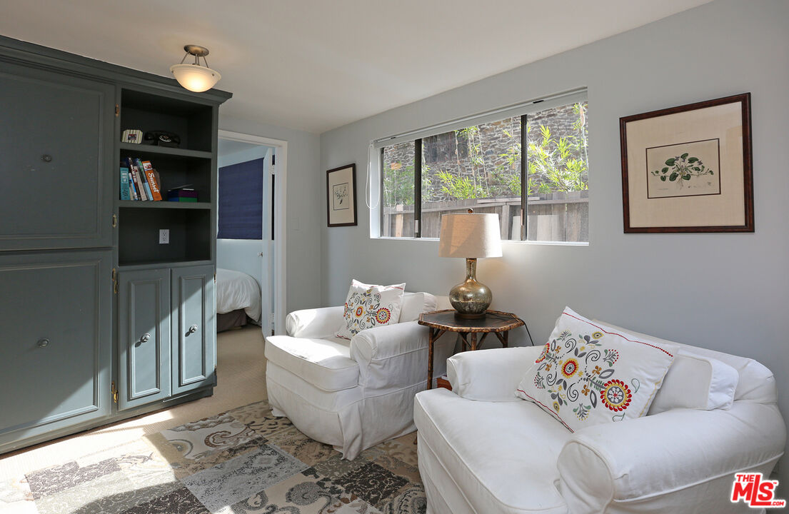 2673 Mandeville Canyon Road Los Angeles, CA 90049 - Photo 21 of 28