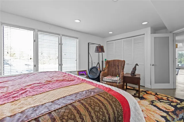 $950,000 | 43 Highland Avenue, Warwick, RI 02886