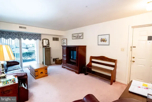 $167,500 | 620 Manatawny Street, Unit CONDO 25, Pottstown, PA 19464