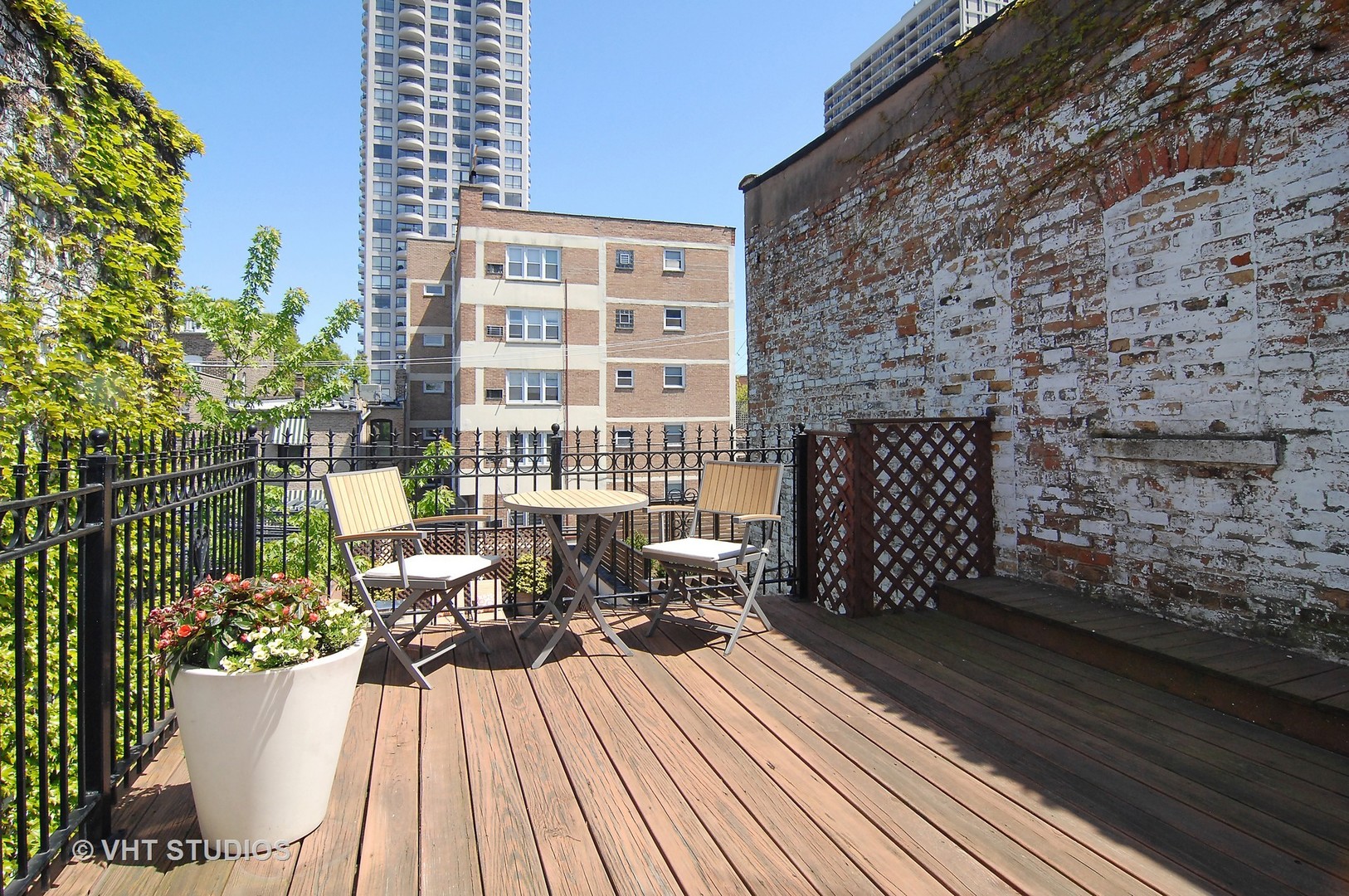 2017 North Sedgwick Street Chicago, IL 60614 - Photo 23 of 30 a view of balcony with outdoor seating
