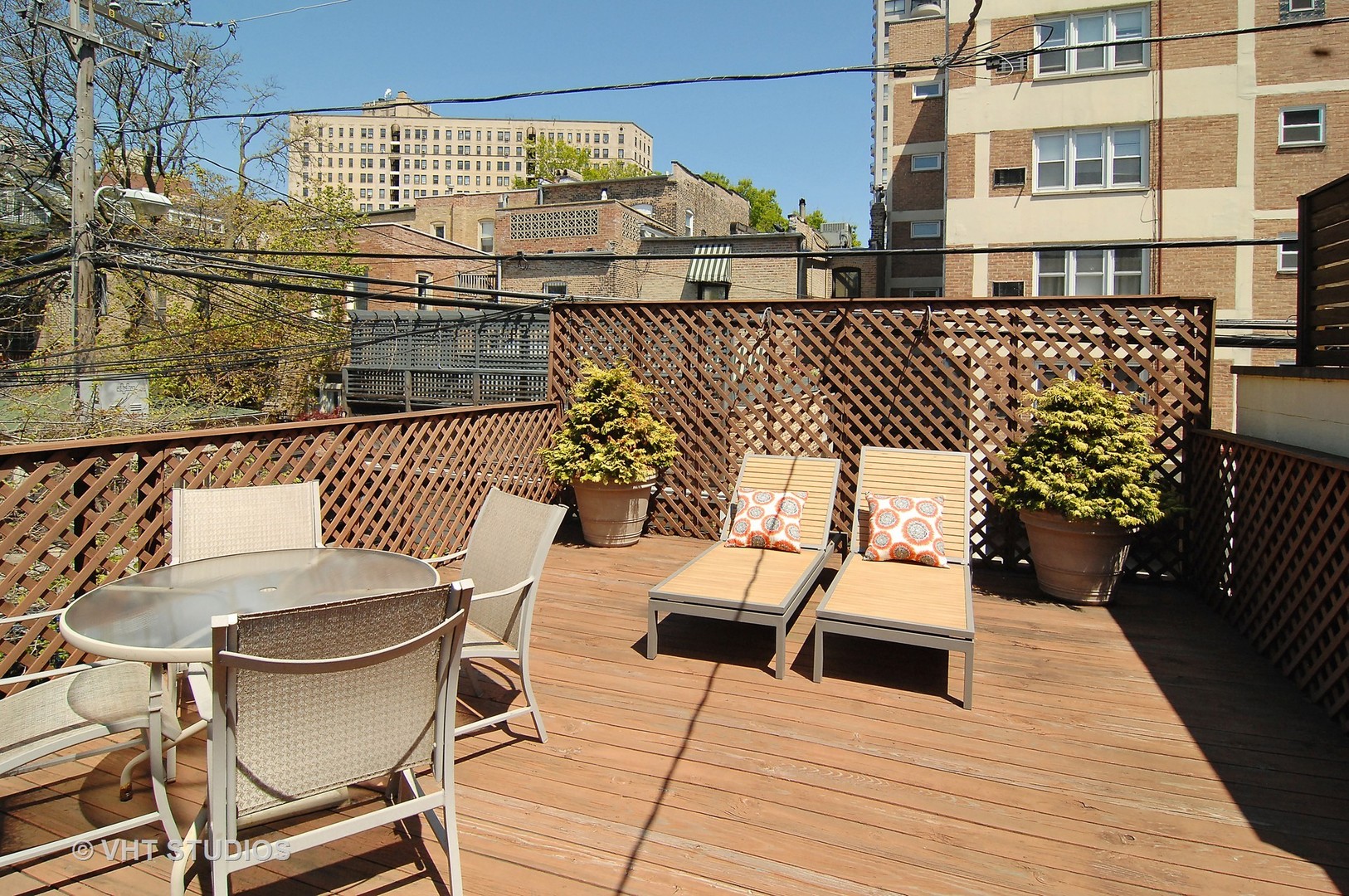 2017 North Sedgwick Street Chicago, IL 60614 - Photo 24 of 30 a view of a chairs and table on the terrace