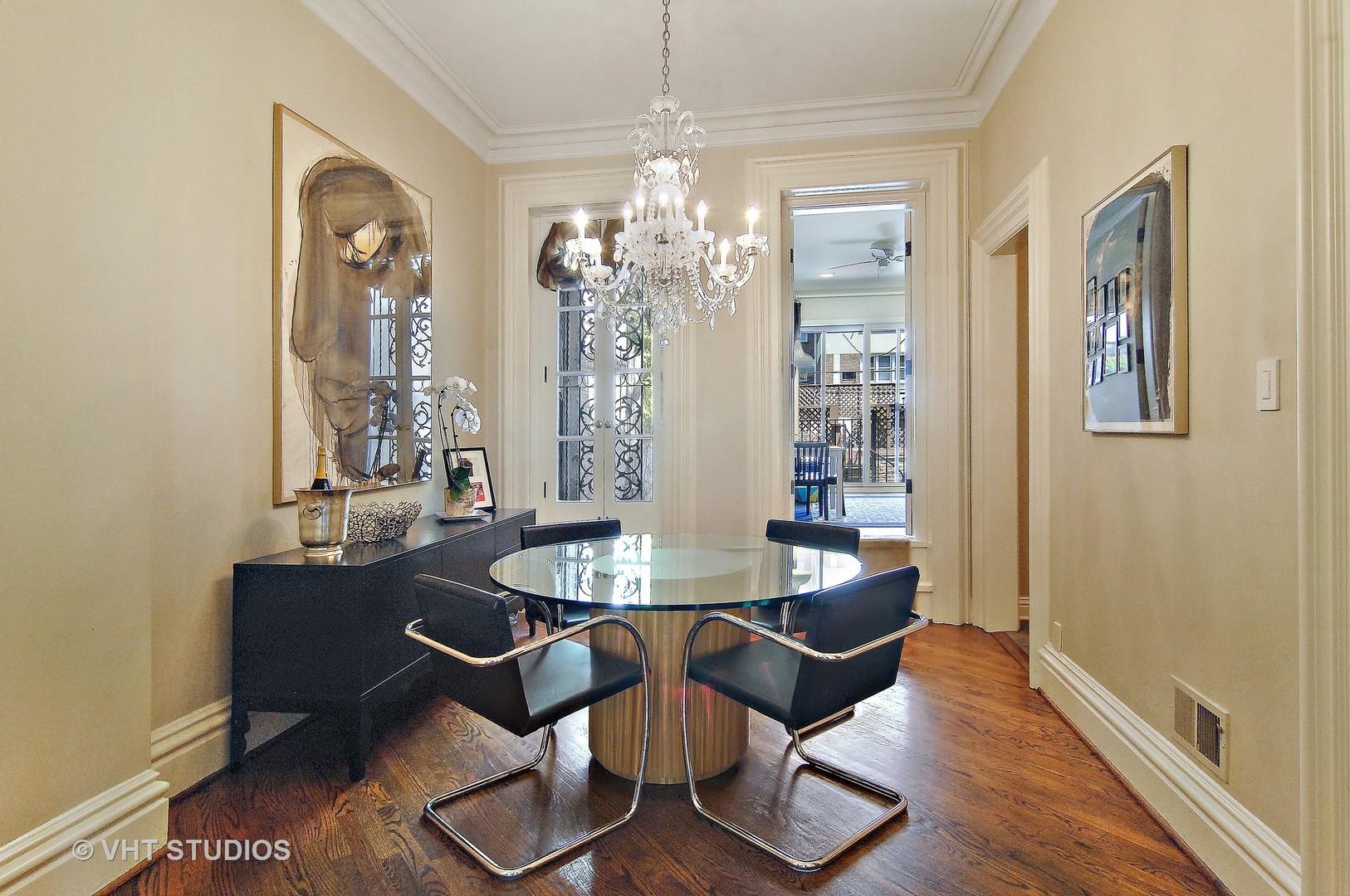 2017 North Sedgwick Street Chicago, IL 60614 - Photo 6 of 30 a dining room with furniture and window