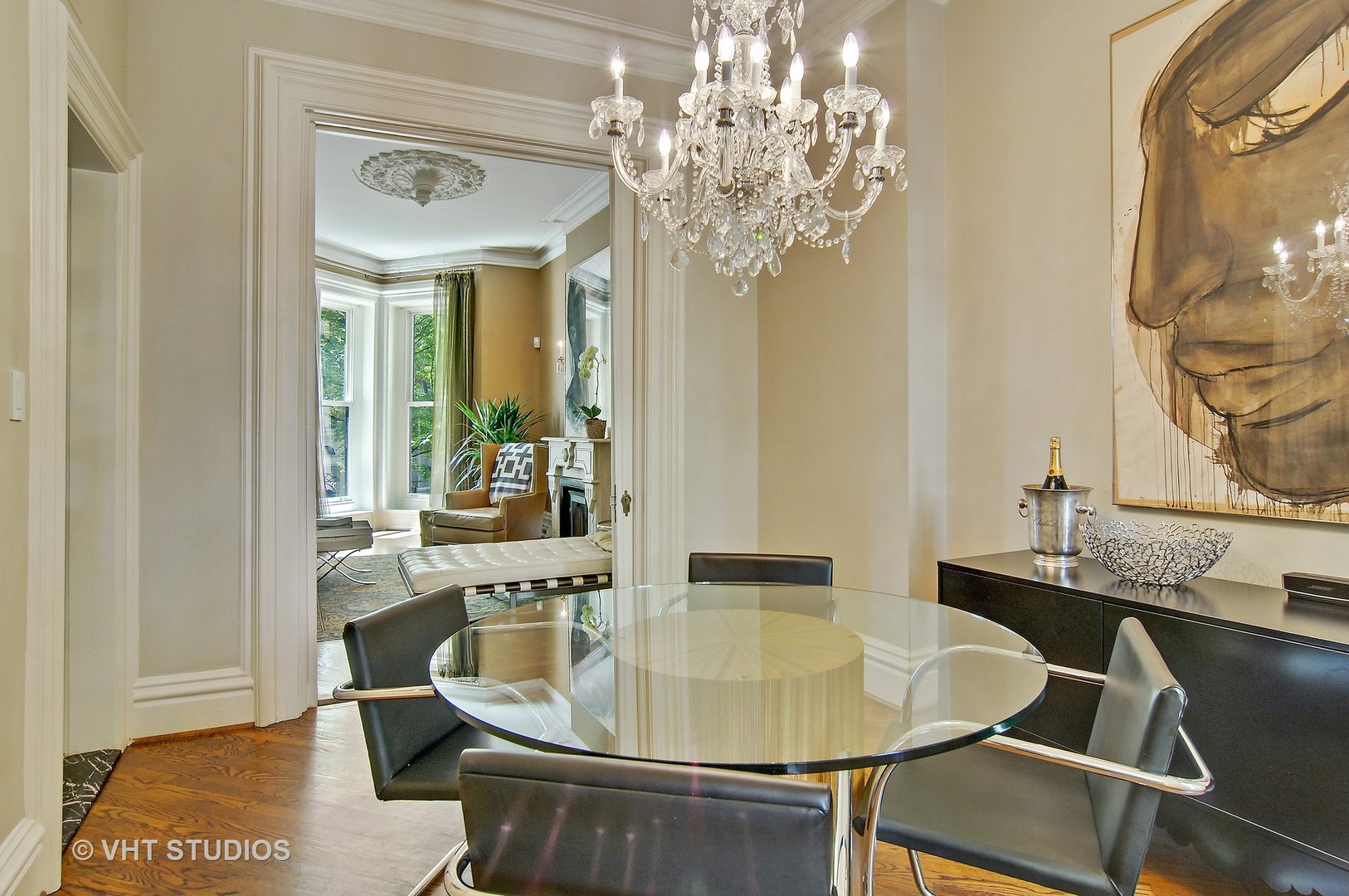 2017 North Sedgwick Street Chicago, IL 60614 - Photo 7 of 30 a dining room with furniture and window