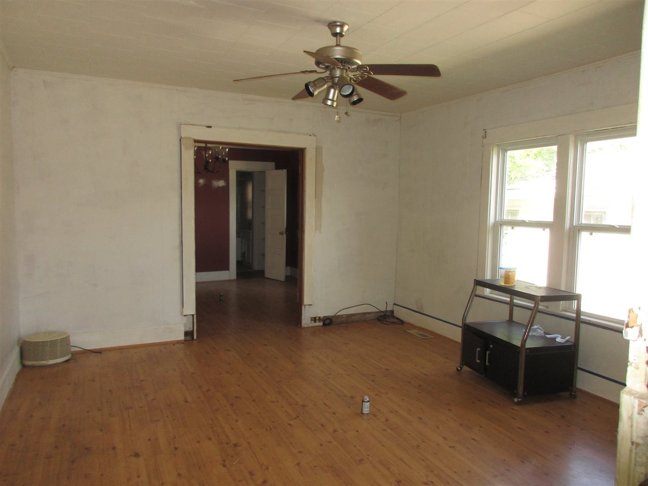1403 Ridgeway Avenue Vincennes, IN 47591 - Photo 4 of 9 Gallery Image 4