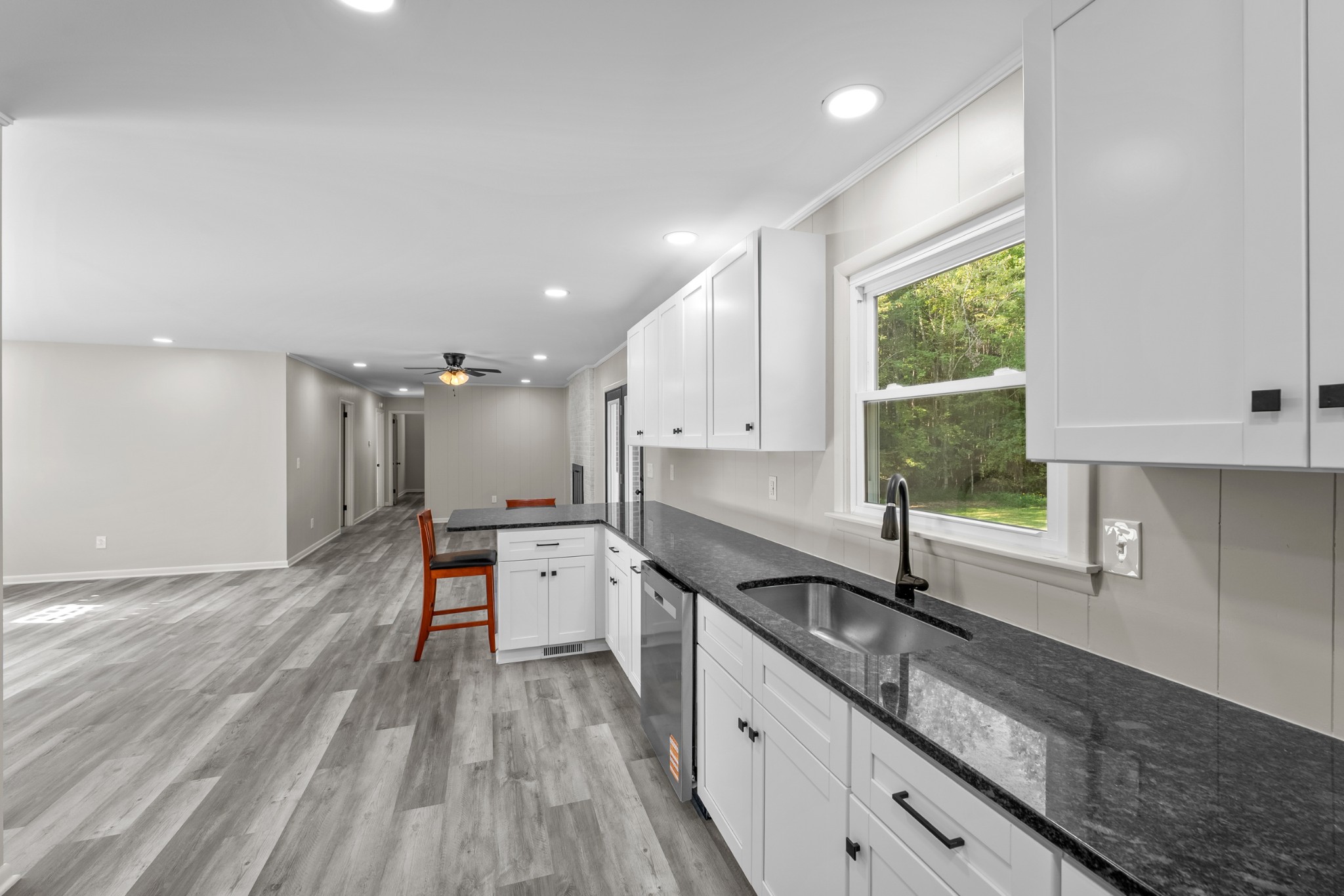 12131 Old Tullahoma Road Tullahoma, TN 37388 - Photo 12 of 32