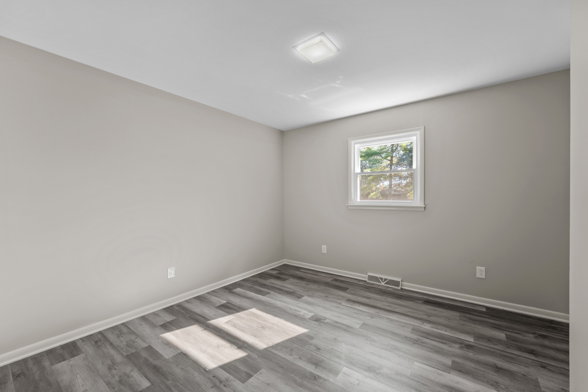 12131 Old Tullahoma Road Tullahoma, TN 37388 - Photo 20 of 32