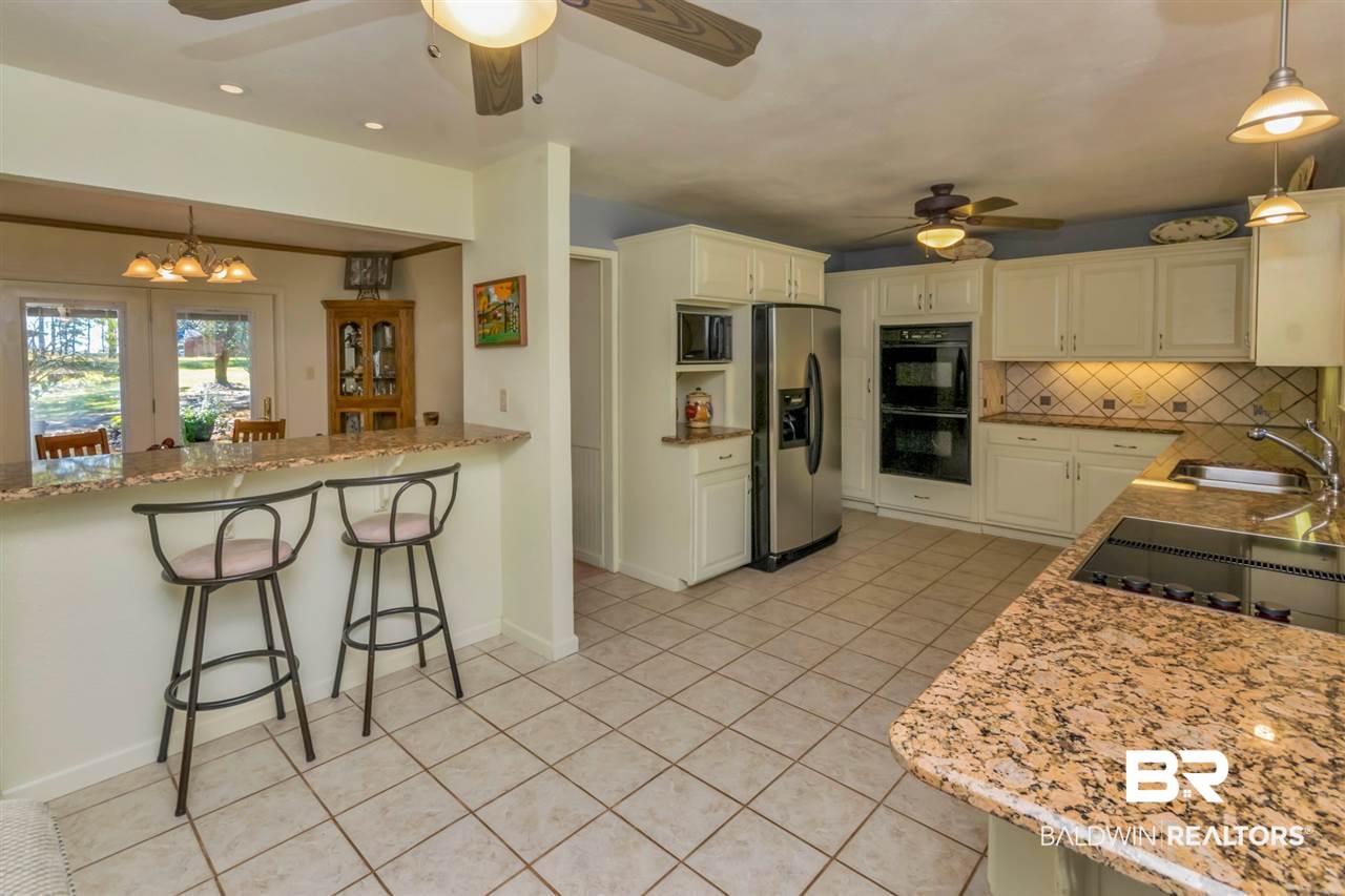 133 Allen Walker Road Grove Hill, AL 36451 - Photo 13 of 46 Breakfast Bar